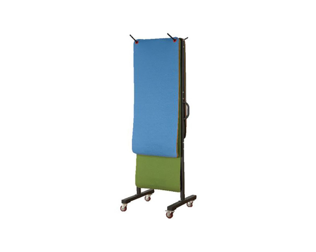 Mattenregal verstellbar mit Rollen Mattenregal verstellbar mit Rollen