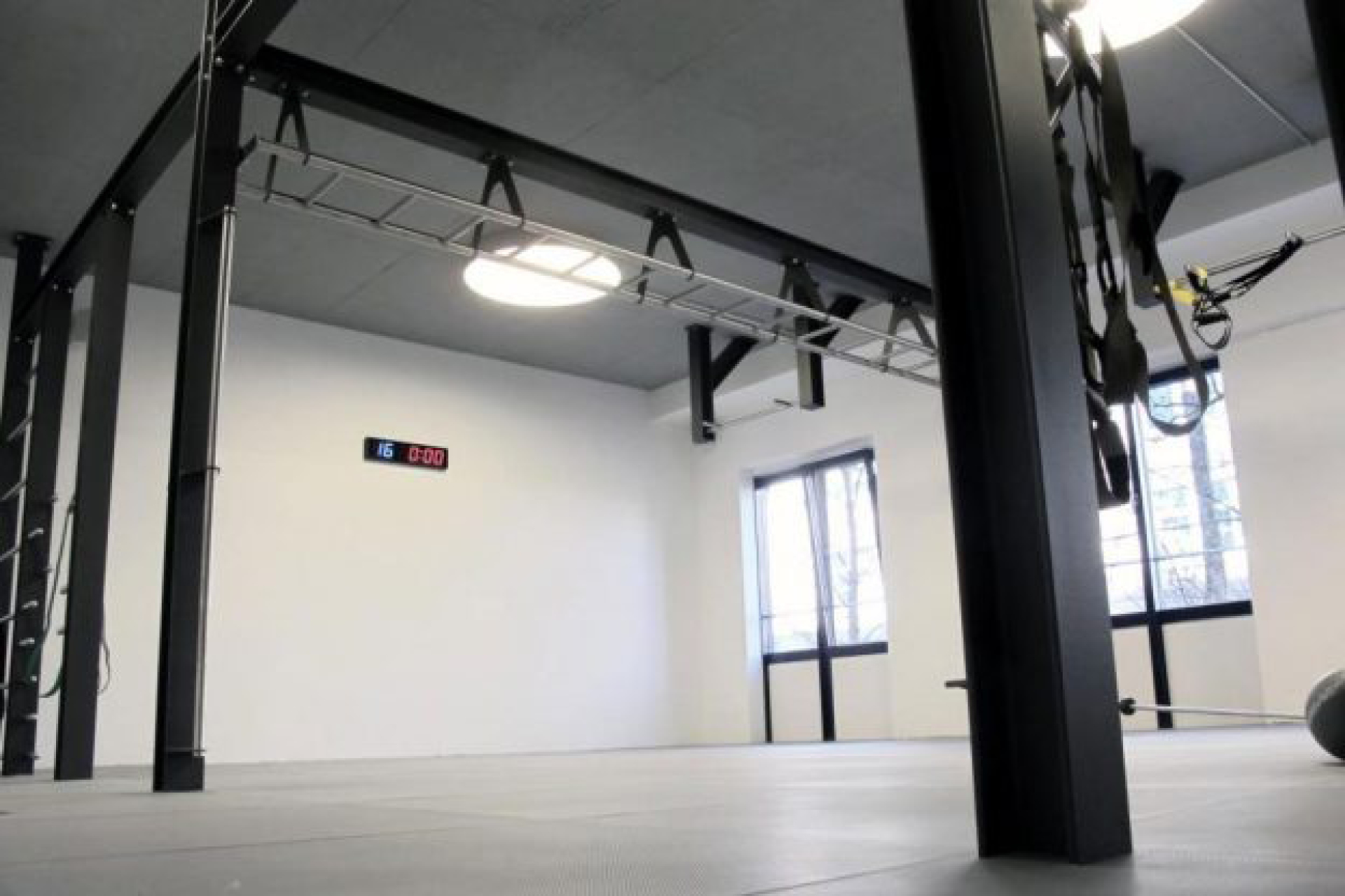 leos_sports_club_muenchen_funs-customtower
