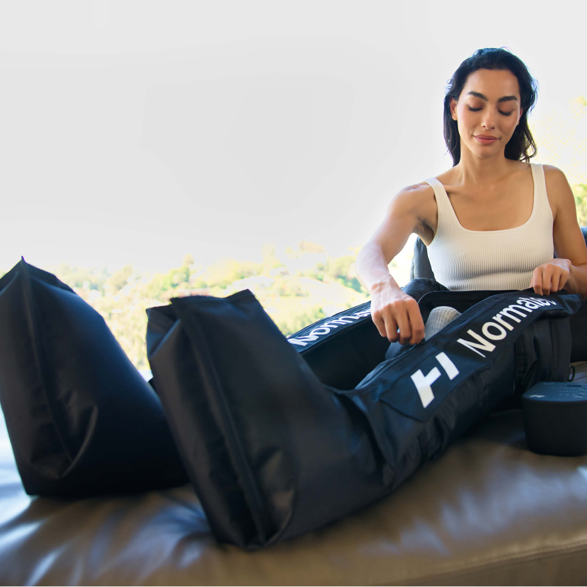 Normatec 3 Leg Recovery System Standard Normatec 3 Leg Recovery System Standard